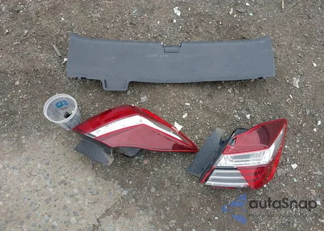 2016 Honda Accord Lx z USA, uszkodzony, nr VIN 1HGCR2F34GA123080